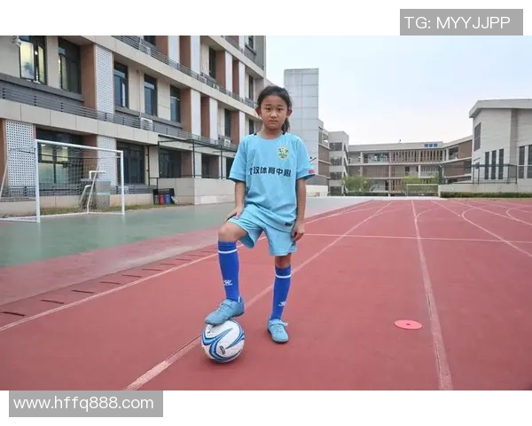 足球明星与球员心中偶像的榜样力量与影响力解析 足球明星与球员心中偶像的榜样力量与影响力解析